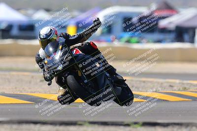 media/Oct-09-2022-SoCal Trackdays (Sun) [[95640aeeb6]]/Turn 2 (1110am)/